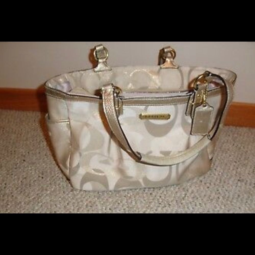 Coach shoulder bag